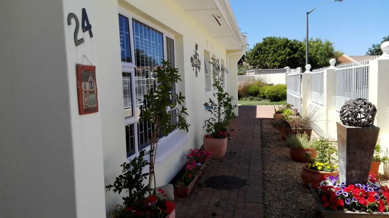 Privatunterkunft Ferienwohnung The Greens Somerset West